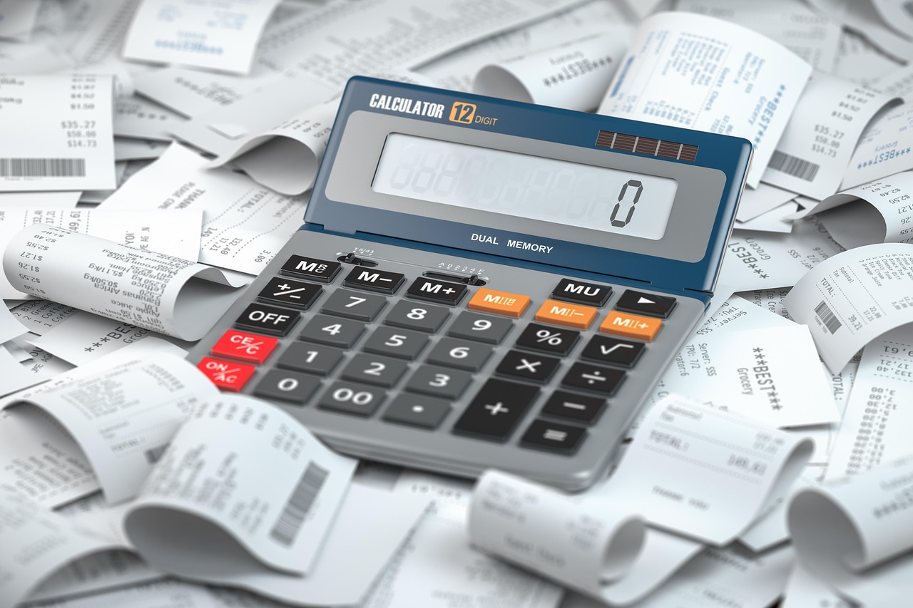 bookkeeping laptop calculator